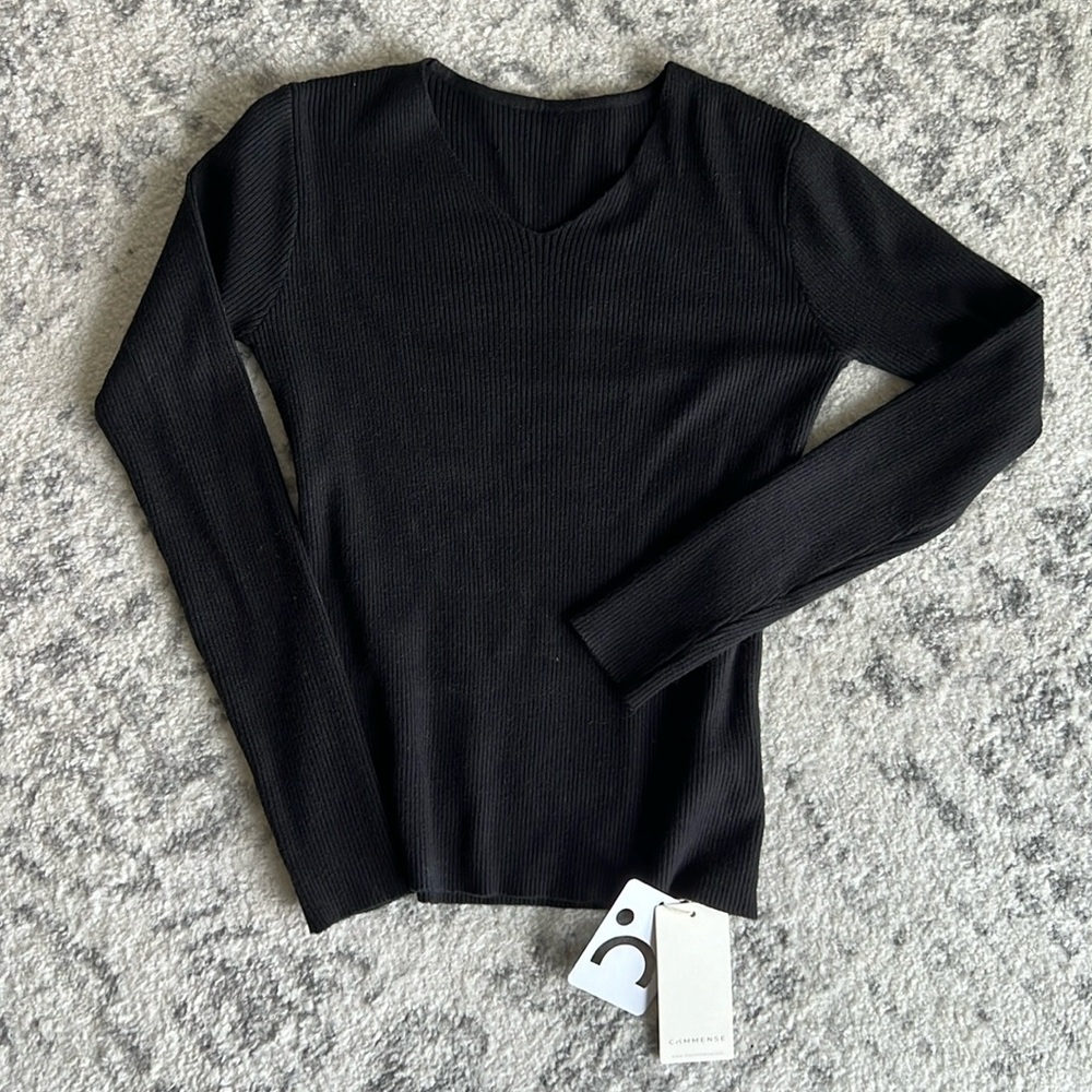 Ribbed Commense Sweater